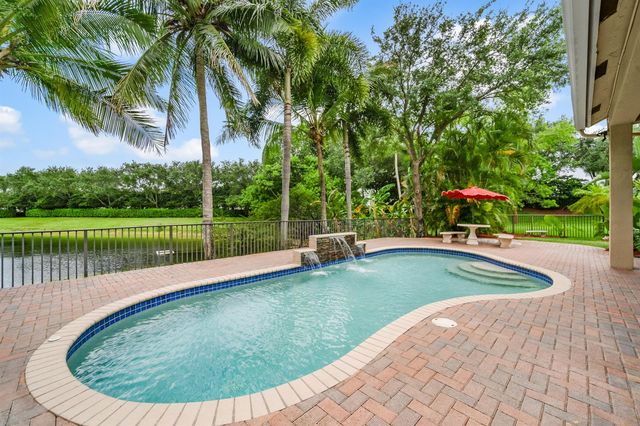 6152 NW 108th Way, Parkland, FL 33076