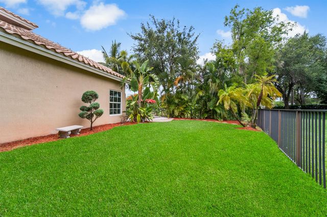 6152 NW 108th Way, Parkland, FL 33076