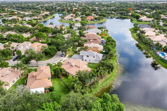 6152 NW 108th Way, Parkland, FL 33076
