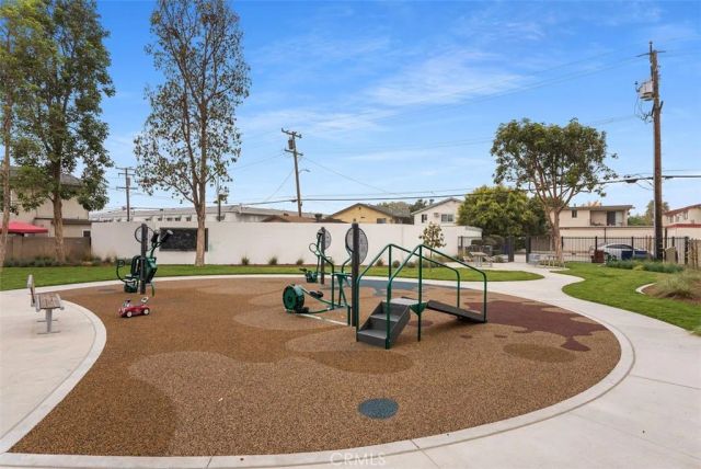 4412 Green, Los Alamitos, CA 90720