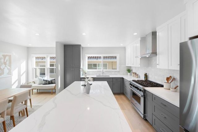 2105 Stratford Way, San Mateo, CA 94403