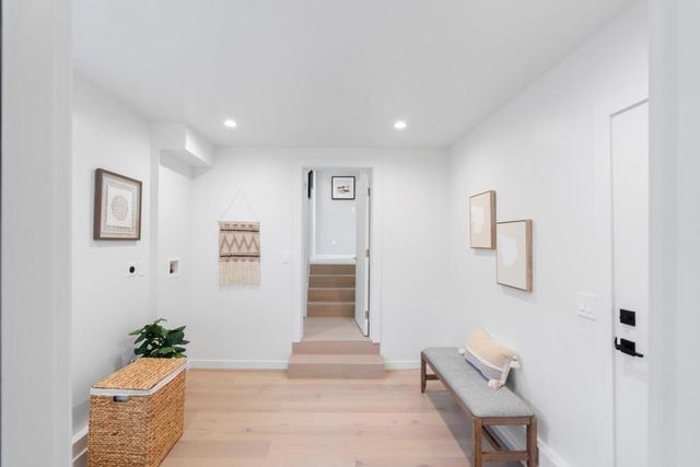 2105 Stratford Way, San Mateo, CA 94403