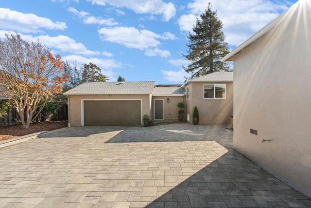2105 Stratford Way, San Mateo, CA 94403