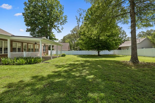 142 Heritage Cir, Manchester, TN 37355