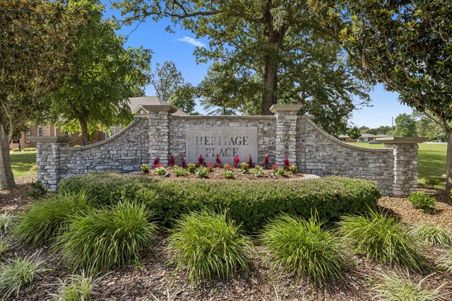 142 Heritage Cir, Manchester, TN 37355