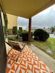 1765 W Sunn Fjord Lane #C37, Bremerton, WA 98312