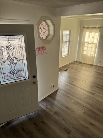 27691 Longview Lane, Seligman, MO 65745