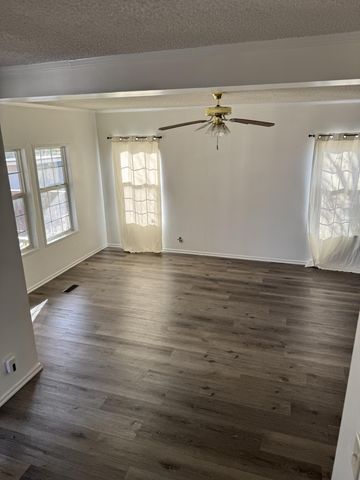 27691 Longview Lane, Seligman, MO 65745