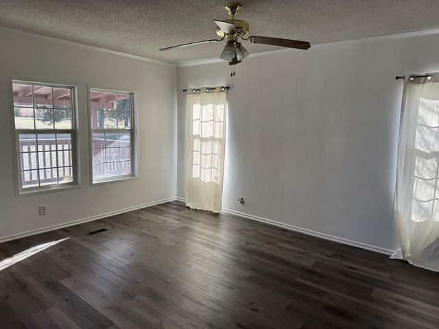 27691 Longview Lane, Seligman, MO 65745