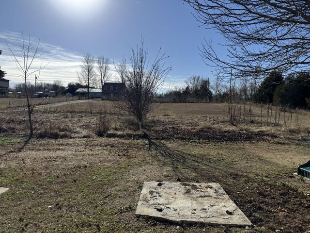 27691 Longview Lane, Seligman, MO 65745