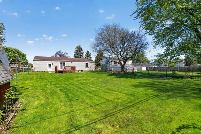 335 Alfonso Drive, Greece, NY 14626