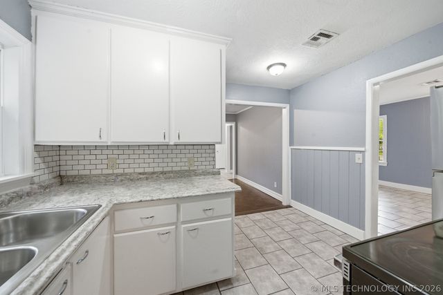 6423 N Wheeling Avenue, Tulsa, OK 74130