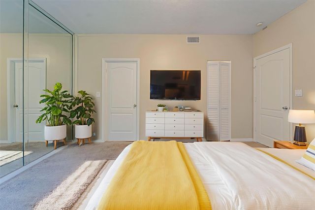 8705 Via Giula 1, Boca Raton, FL 33496