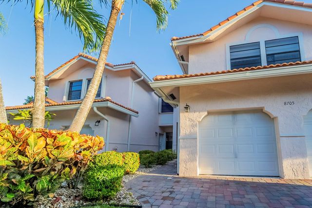 8705 Via Giula 1, Boca Raton, FL 33496