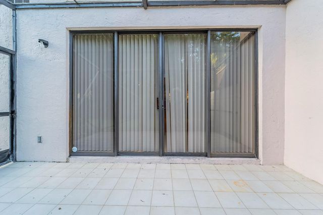 8705 Via Giula 1, Boca Raton, FL 33496