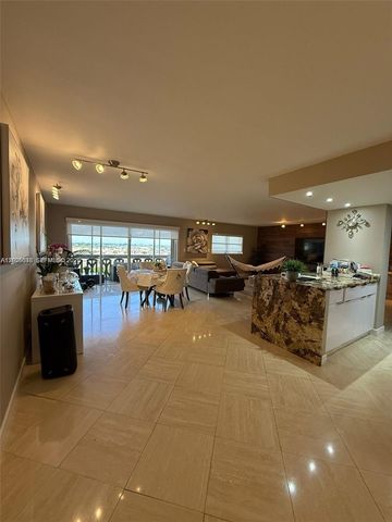 800 NE 195th Street 720, Miami, FL 33179