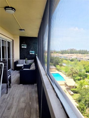 800 NE 195th Street 720, Miami, FL 33179
