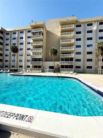 800 NE 195th Street 720, Miami, FL 33179