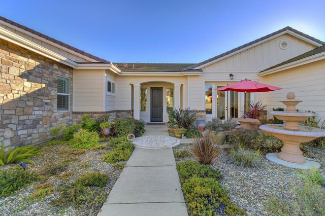 9588 Pamela St, El Dorado Hills, CA 95762