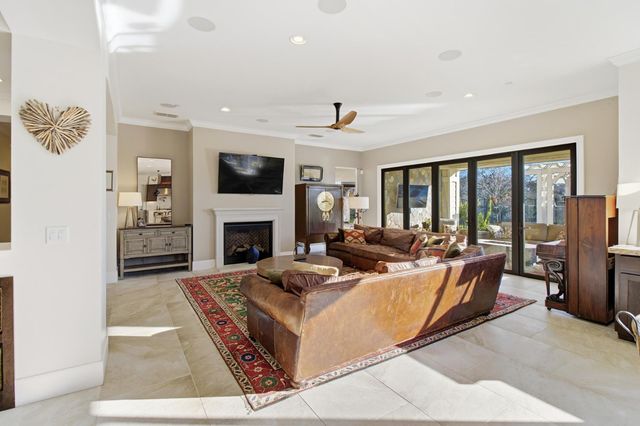 9588 Pamela St, El Dorado Hills, CA 95762