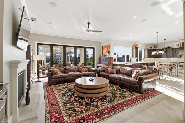 9588 Pamela St, El Dorado Hills, CA 95762