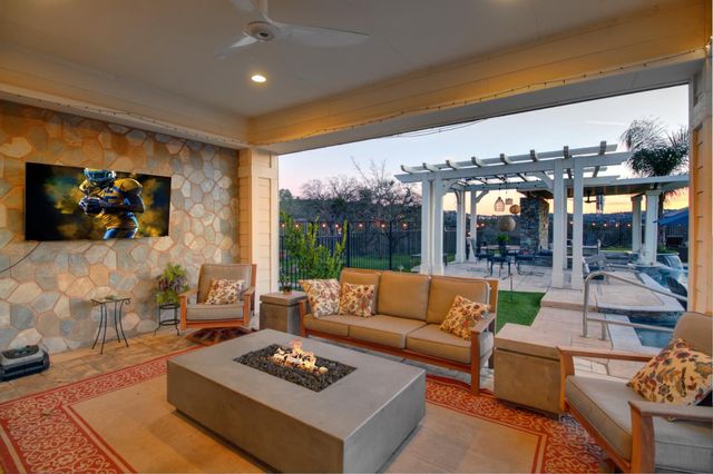 9588 Pamela St, El Dorado Hills, CA 95762