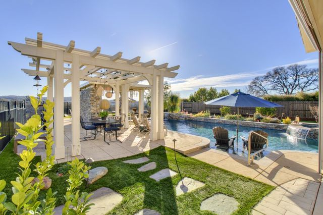 9588 Pamela St, El Dorado Hills, CA 95762