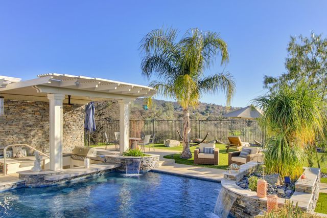 9588 Pamela St, El Dorado Hills, CA 95762