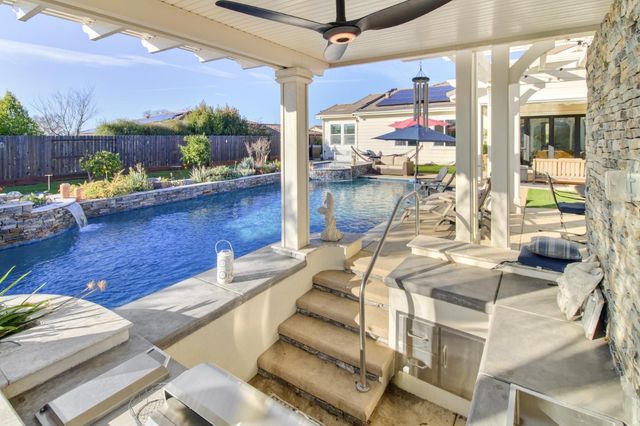 9588 Pamela St, El Dorado Hills, CA 95762