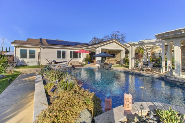 9588 Pamela St, El Dorado Hills, CA 95762