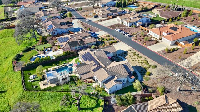 9588 Pamela St, El Dorado Hills, CA 95762