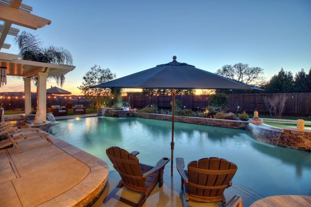 9588 Pamela St, El Dorado Hills, CA 95762