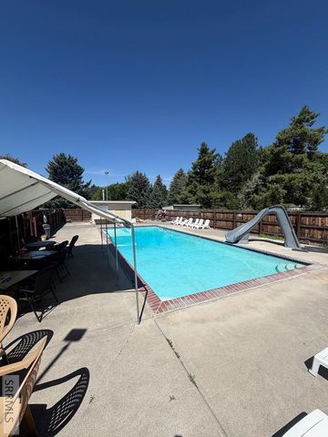 210 Sunny Heights Lane, Idaho Falls, ID 83402