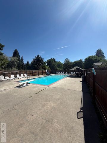 210 Sunny Heights Lane, Idaho Falls, ID 83402