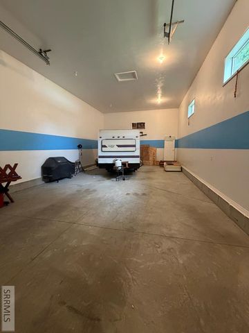 210 Sunny Heights Lane, Idaho Falls, ID 83402