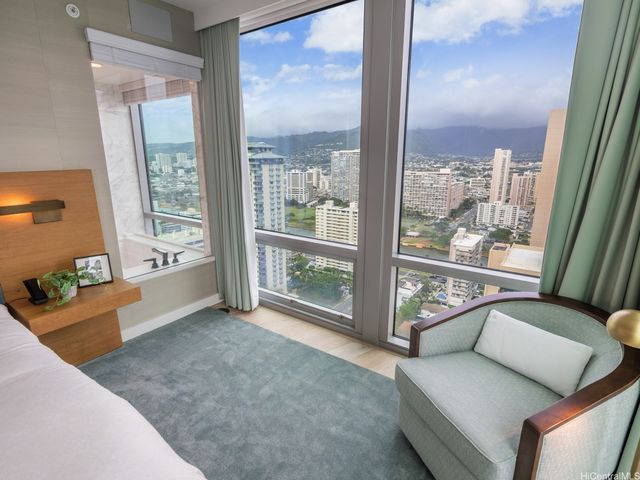 383 Kalaimoku Street 3307, Honolulu, HI 96815