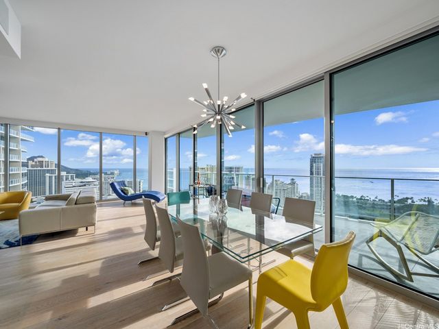 383 Kalaimoku Street 3307, Honolulu, HI 96815