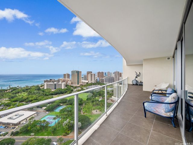 383 Kalaimoku Street 3307, Honolulu, HI 96815