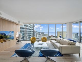 383 Kalaimoku Street 3307, Honolulu, HI 96815
