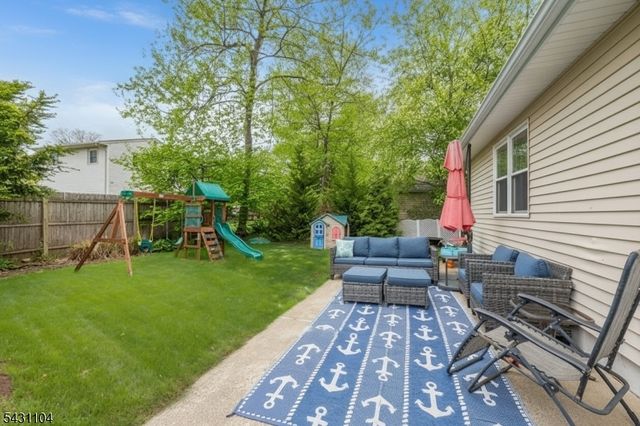 6 Madoc Trl, Jefferson Twp., NJ 07438