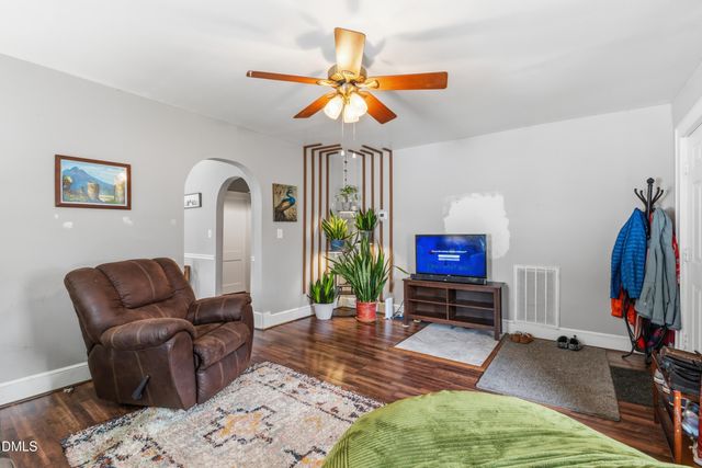 807 Whitsett Avenue, Gibsonville, NC 27249