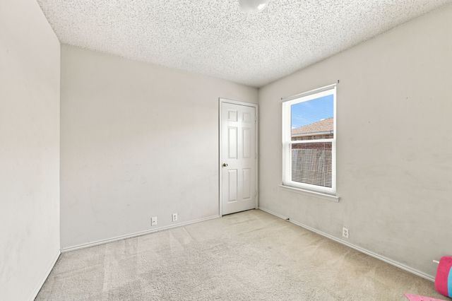 1409 Dundee Drive, Arlington, TX 76002