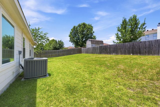 1409 Dundee Drive, Arlington, TX 76002