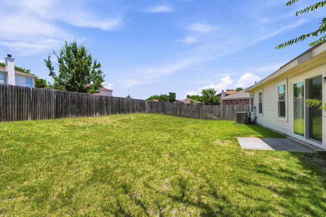 1409 Dundee Drive, Arlington, TX 76002