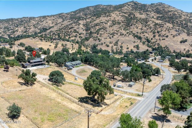 26021 Cumberland Road, Tehachapi, CA 93561