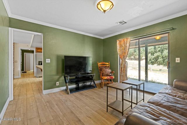 26021 Cumberland Road, Tehachapi, CA 93561