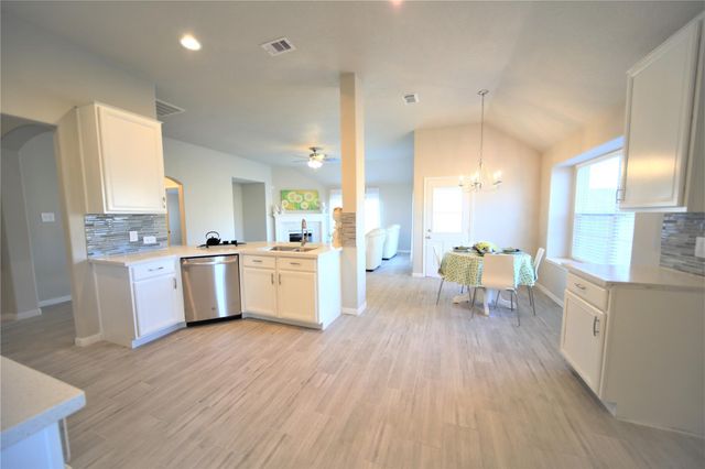 9935 Wing Street, Conroe, TX 77385