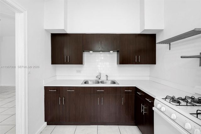 2421 Lake Pancoast Dr 2C, Miami Beach, FL 33140