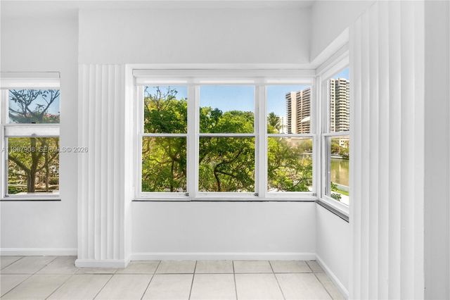 2421 Lake Pancoast Dr 2C, Miami Beach, FL 33140