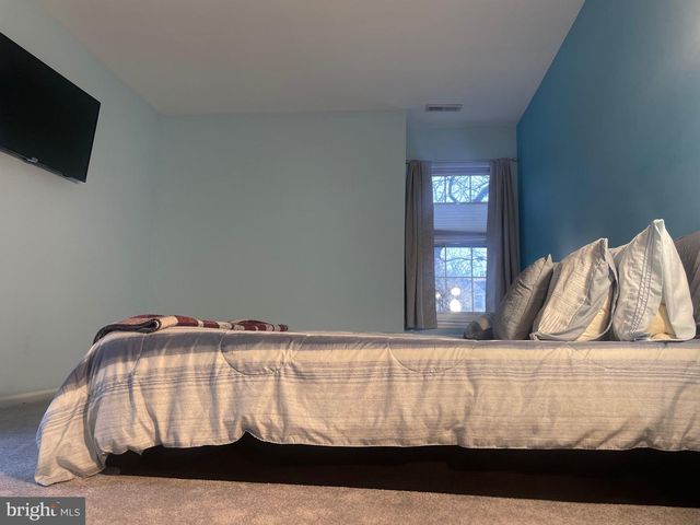 214 TAVISTOCK, Cherry Hill, NJ 08034